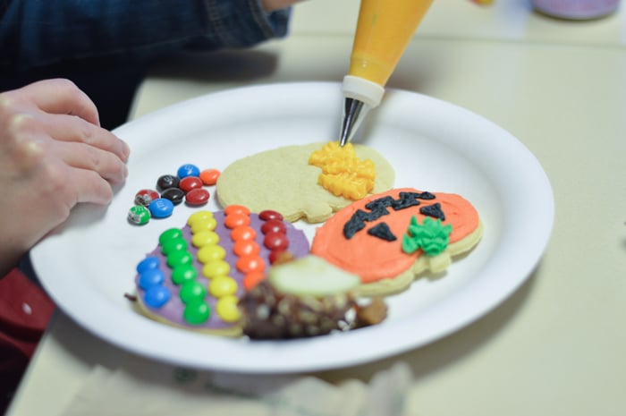 Creative Cookie Decorating at Work. Parties and Employee Engagement.