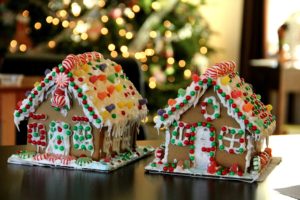 gingerbread-houses-Pixabay_CC0