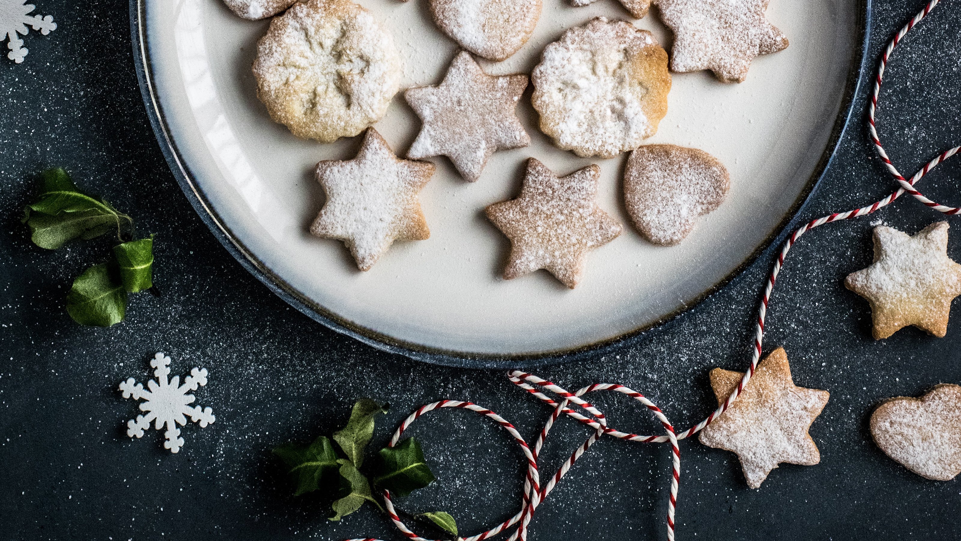 Baking Cookies by Monika Grabkowska on Unsplash