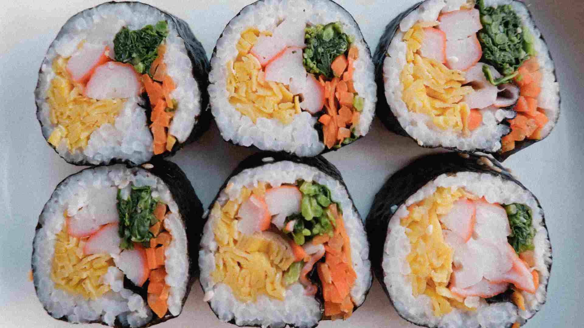 sushi_devi-puspita-amartha-yahya-unsplash